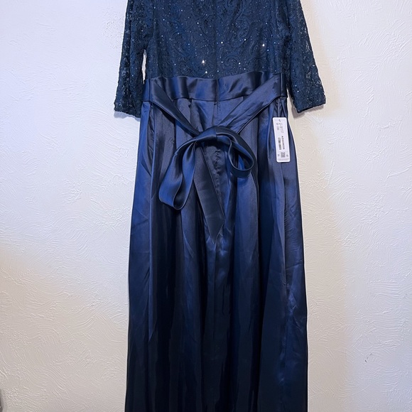 AZAZIE DELPHI MOTHER OF THE BRIDE DRESS Size 16 NWT - Picture 6 of 13